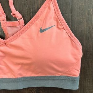 NIKE DRI-FIT Women's Lightly Padded Sports Bra Size S